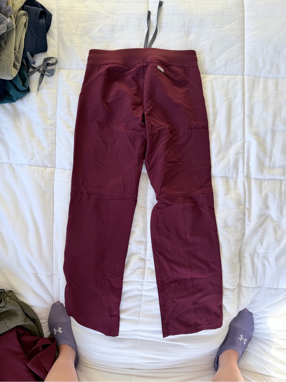 Figs Women's Scrub Set - Picture 4 of 7
